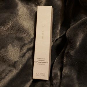 Mally Complexion Perfection Foundation (Tan)